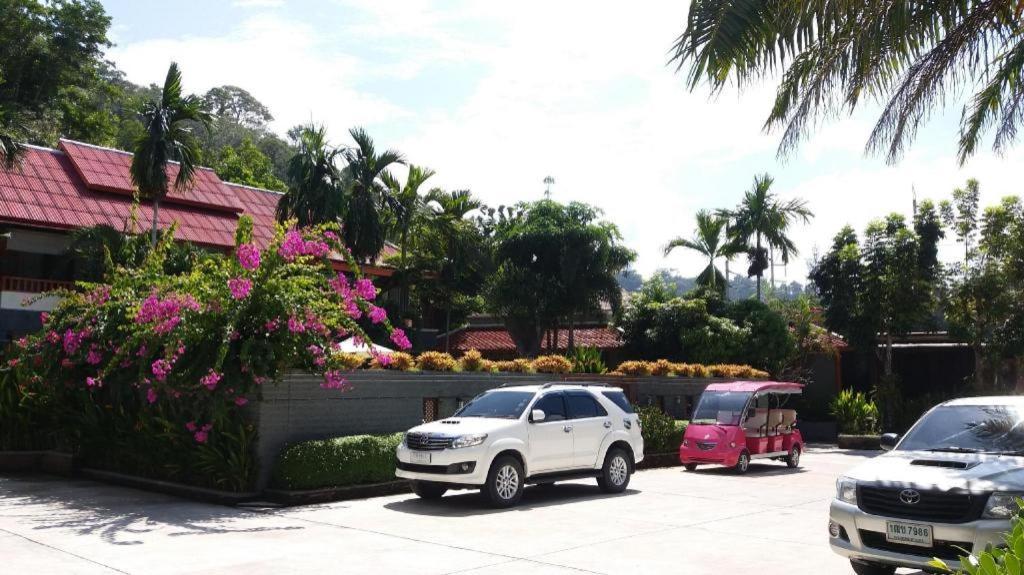 Royal Lee Resort And Spa Nai Yang Beach Extérieur photo