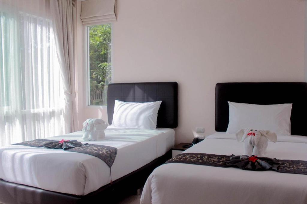 Royal Lee Resort And Spa Nai Yang Beach Extérieur photo