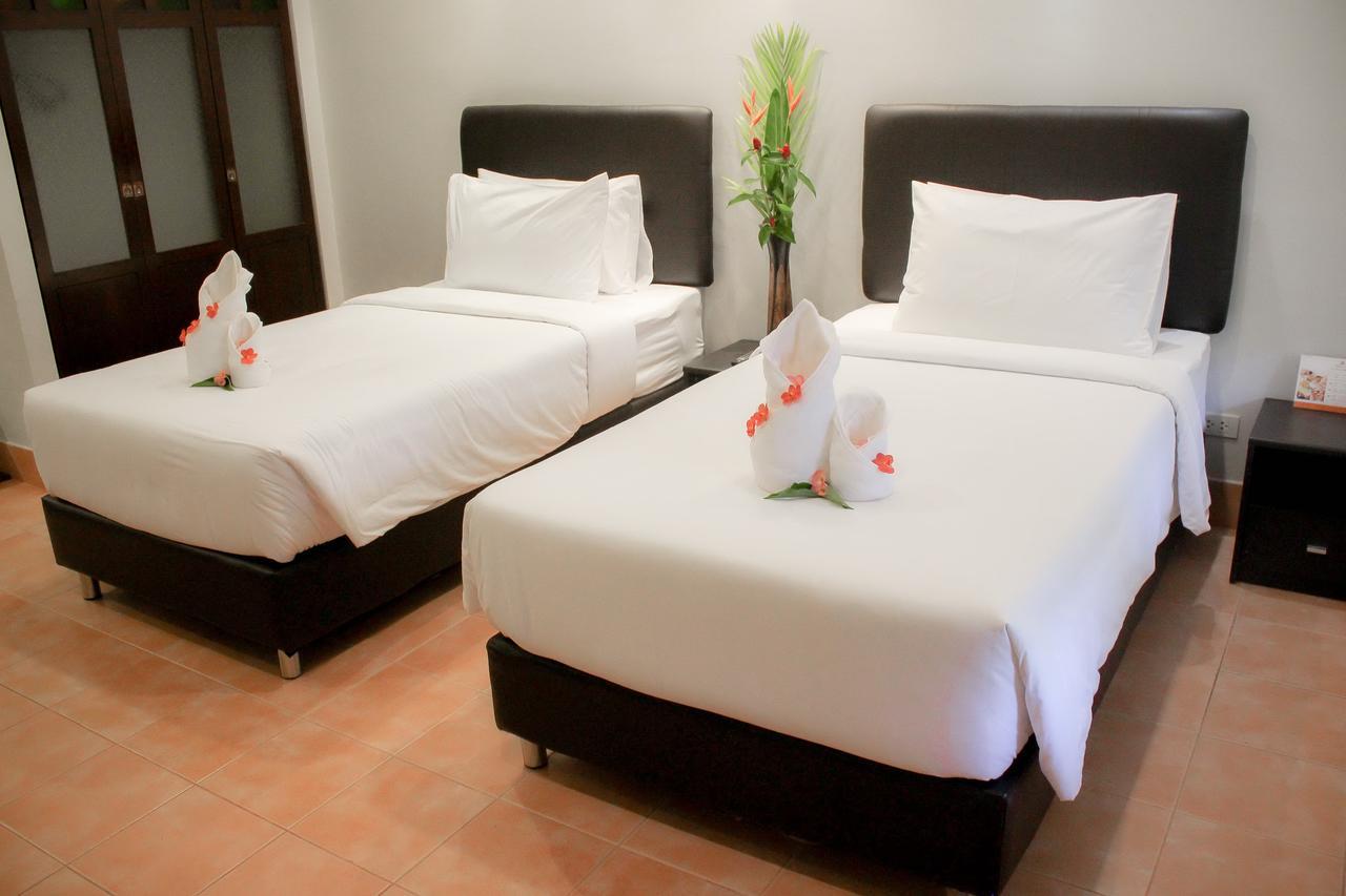 Royal Lee Resort And Spa Nai Yang Beach Extérieur photo