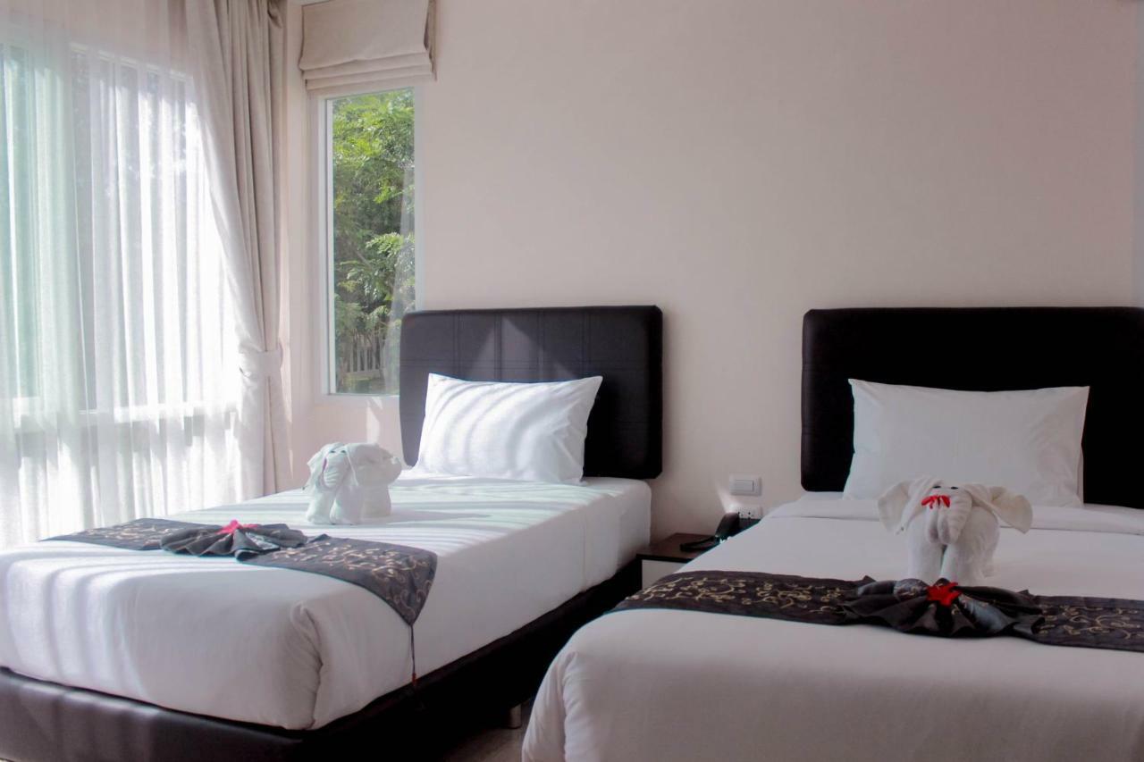 Royal Lee Resort And Spa Nai Yang Beach Extérieur photo
